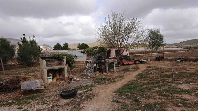 Foto 2 de Casa rural en venda a El Fondo de les Neus-El Hondon de las Nieves de 3 habitacions amb jardí i calefacció