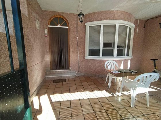 Foto 1 de Casa en venda a Las Bayas de 3 habitacions amb terrassa i aire acondicionat