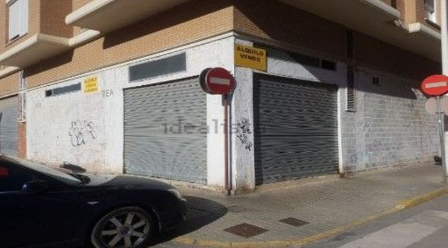 Foto 1 de Local en venda a calle Veterinari Josep Corella de 150 m²