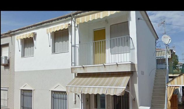 Foto 1 de Dúplex en venta en calle Ávila de 2 habitaciones con terraza y jardín
