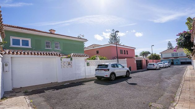 Foto 1 de Chalet en venta en Taco - Los Baldíos - Geneto - Guajara - Chumbreras de 5 habitaciones con jardín y calefacción