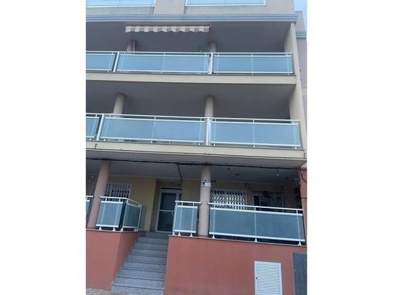 Foto 1 de Venta de piso en calle De Cervantes de 3 habitaciones con terraza