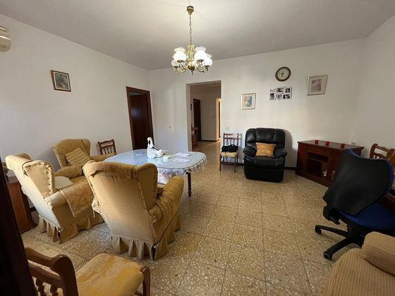 Foto 1 de Casa en venda a Albuera (La) de 4 habitacions amb terrassa i garatge