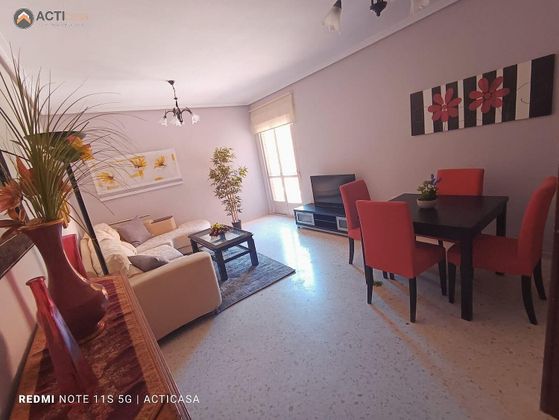 Foto 1 de Pis en lloguer a La Cañada de 4 habitacions amb terrassa i mobles