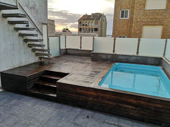 Foto 1 de Àtic en venda a El Perelló - Les Palmeres - Mareny de Barraquetes de 2 habitacions amb terrassa i piscina