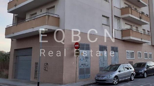 Foto 1 de Edifici en venda a La Torrassa de 850 m²
