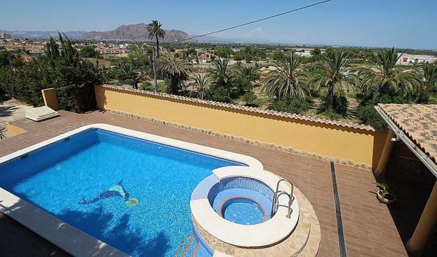 Foto 1 de Xalet en venda a Bigastro de 4 habitacions amb terrassa i piscina