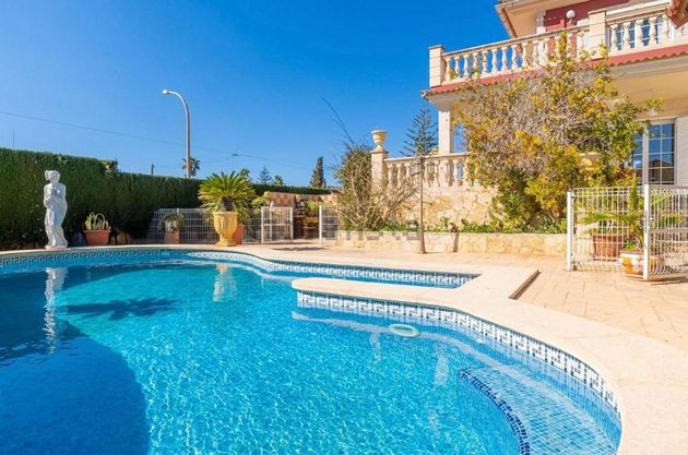 Foto 1 de Xalet en venda a calle De la Xalana de 4 habitacions amb terrassa i piscina