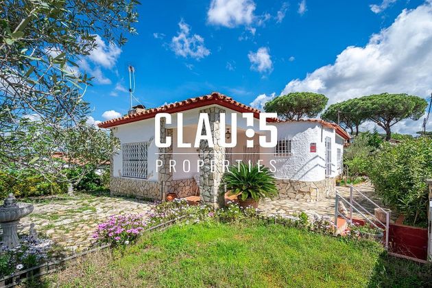 Foto 1 de Chalet en venta en Mas Mora - Sant Daniel de 3 habitaciones con garaje y jardín
