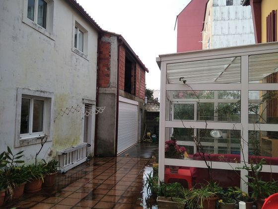 Foto 2 de Casa adossada en venda a calle Salinas de 5 habitacions amb terrassa i garatge