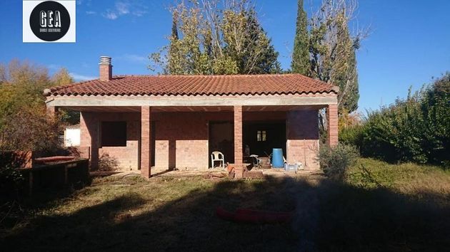 Foto 1 de Venta de casa rural en Vilanova de la Barca de 3 habitaciones y 130 m²