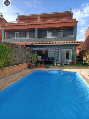 Foto 1 de Casa en venda a Rosselló de 4 habitacions amb terrassa i piscina