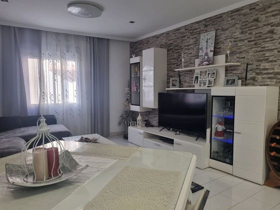 Foto 2 de Pis en venda a calle De Gravina de 2 habitacions amb aire acondicionat