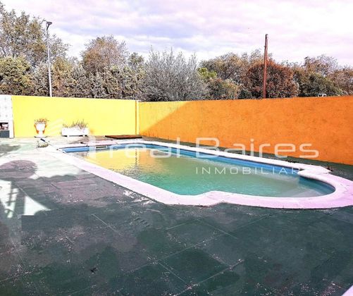 Foto 1 de Venta de casa adosada en Torrejón de Velasco de 4 habitaciones con terraza y piscina