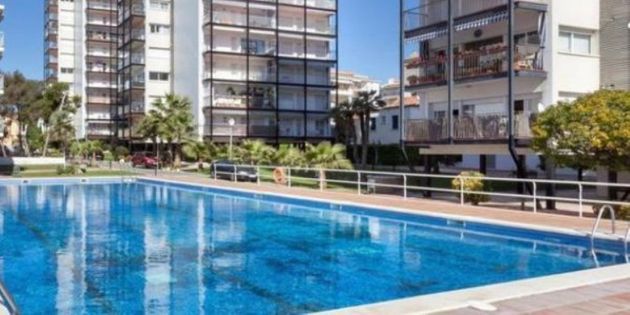 Foto 1 de Pis en lloguer a Can Girona - Terramar - Can Pei - Vinyet de 2 habitacions amb terrassa i piscina