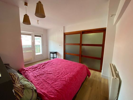 Foto 2 de Dúplex en venda a Eibar de 2 habitacions amb terrassa i balcó
