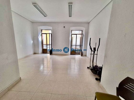 Foto 2 de Pis en venda a Almendralejo de 4 habitacions i 170 m²