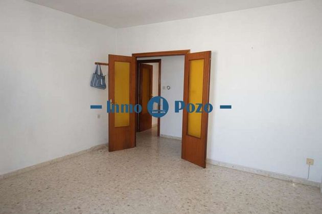 Foto 2 de Pis en venda a Almendralejo de 3 habitacions i 111 m²
