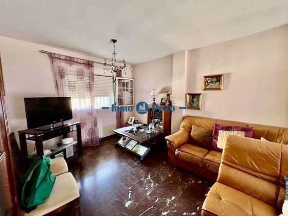 Foto 2 de Casa en venta en Almendralejo de 4 habitaciones con terraza y aire acondicionado