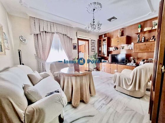 Foto 2 de Piso en venta en Almendralejo de 4 habitaciones con terraza