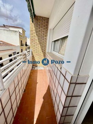 Foto 1 de Piso en venta en Almendralejo de 3 habitaciones con balcón y aire acondicionado