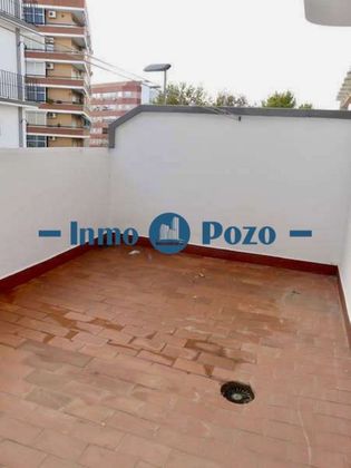 Foto 2 de Piso en venta en Almendralejo de 4 habitaciones con piscina y garaje