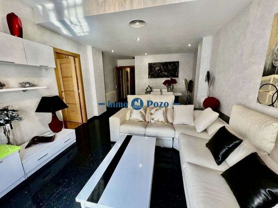 Foto 2 de Pis en venda a Almendralejo de 4 habitacions amb garatge i aire acondicionat