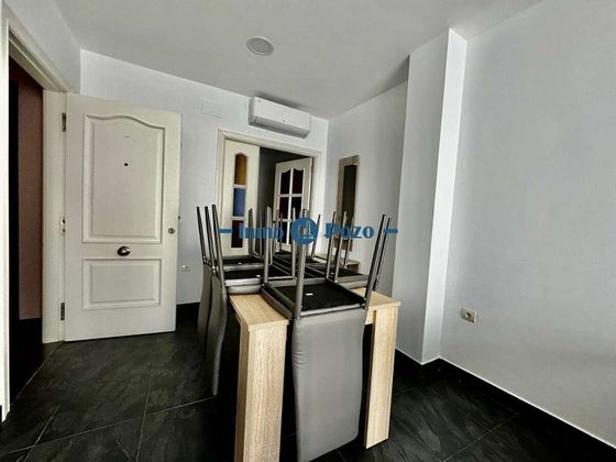 Foto 1 de Piso en alquiler en Almendralejo de 2 habitaciones con muebles y balcón