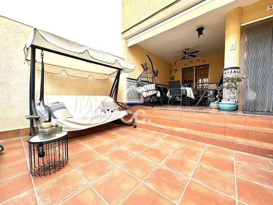 Foto 1 de Venta de dúplex en calle Augusto Vels de 4 habitaciones con terraza y garaje