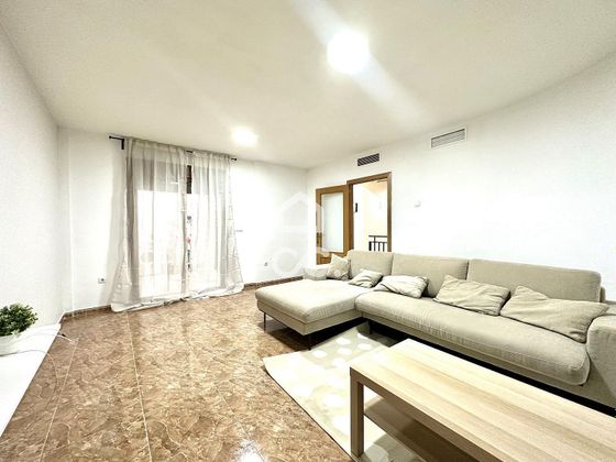 Foto 2 de Dúplex en venta en calle Benjamín Palencia de 4 habitaciones con terraza y garaje