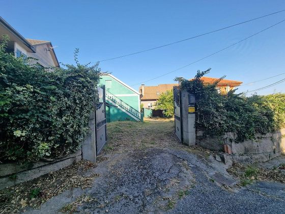 Foto 2 de Chalet en venta en calle Do Porto de 4 habitaciones con jardín