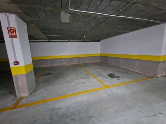 Foto 2 de Venta de garaje en calle De Loureiral de 19 m²