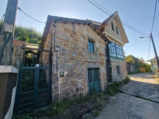 Foto 2 de Casa rural en venta en calle Da Costa Do Xenio de 4 habitaciones con jardín y calefacción