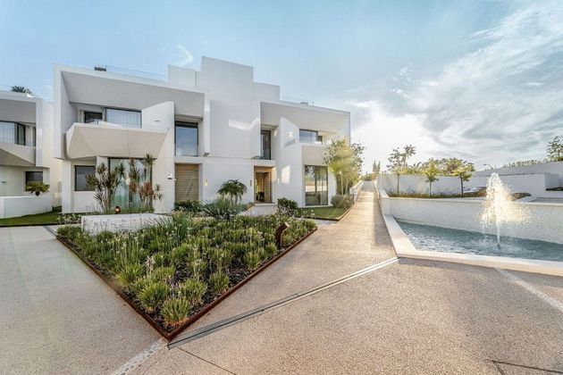 Foto 1 de Chalet en venta en calle Real Urbanización Celeste Marbella No Marb de 4 habitaciones con terraza y piscina