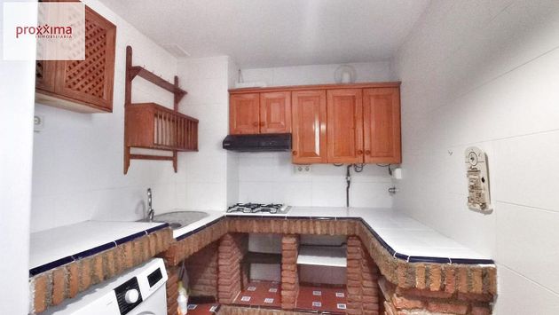 Foto 2 de Dúplex en venda a La Calzada de 3 habitacions amb terrassa i aire acondicionat