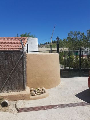 Foto 1 de Casa rural en venda a Chinchón de 7 habitacions amb piscina i jardí