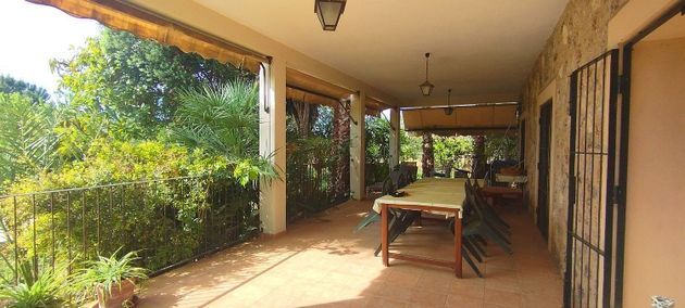 Foto 2 de Chalet en venta en Llubí de 5 habitaciones con terraza y piscina