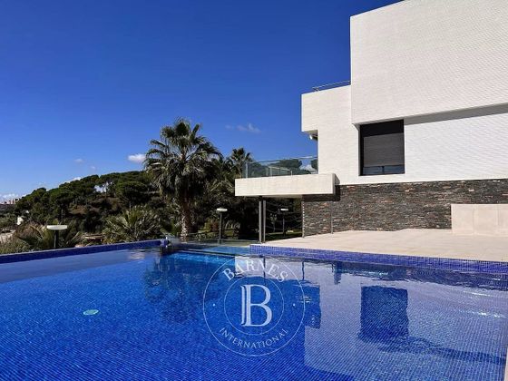 Foto 2 de Casa en venda a Urbanitzacions de 8 habitacions amb piscina i garatge