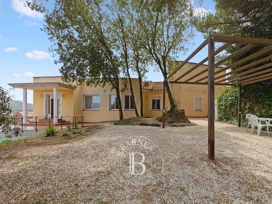 Foto 2 de Casa en venda a Argentona de 5 habitacions amb terrassa i piscina