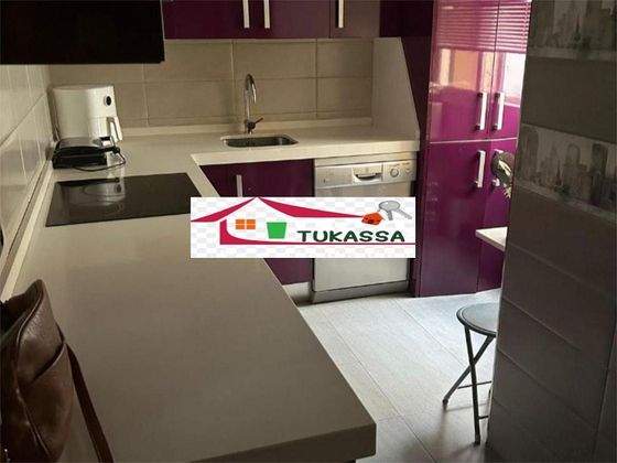 Foto 2 de Piso en alquiler en Fátima - Levante de 3 habitaciones con terraza y muebles