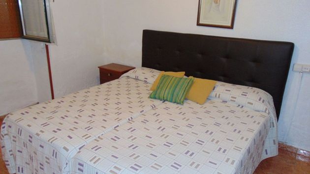 Foto 2 de Venta de casa en Almansa de 4 habitaciones con terraza y calefacción