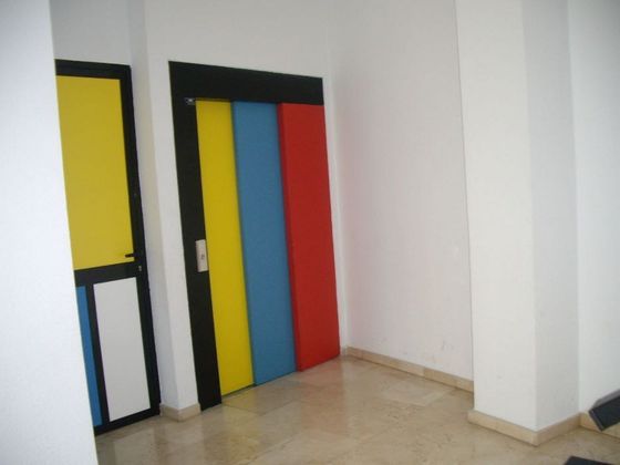Foto 2 de Venta de dúplex en Almansa de 3 habitaciones con garaje y balcón