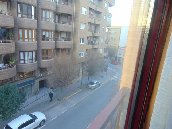 Foto 2 de Venta de piso en Almansa de 3 habitaciones con aire acondicionado y calefacción