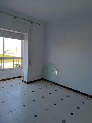Foto 2 de Pis en venda a Puerto Real de 4 habitacions amb terrassa
