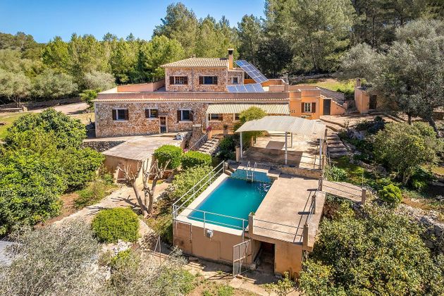 Foto 1 de Casa rural en venda a calle De Ses Moles de 5 habitacions amb terrassa i piscina