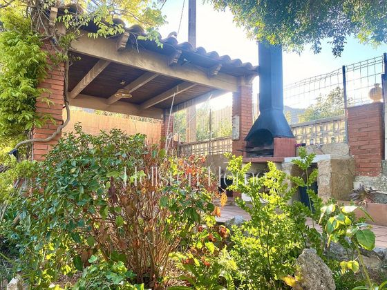 Foto 1 de Xalet en venda a La Sentiu - Can Tries de 4 habitacions amb terrassa i jardí