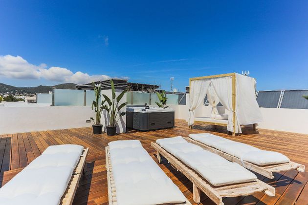 Foto 1 de Àtic en lloguer a Ses Figueretes - Platja d'en Bossa - Cas Serres de 4 habitacions amb terrassa i piscina