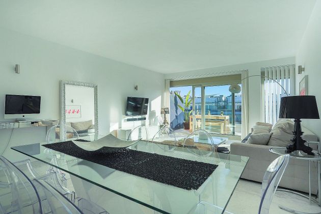 Foto 2 de Alquiler de ático en Ses Figueretes - Platja d'en Bossa - Cas Serres de 4 habitaciones con terraza y piscina