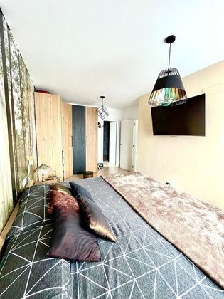 Foto 2 de Casa en venta en Sant Jordi Desvalls de 4 habitaciones con terraza y piscina