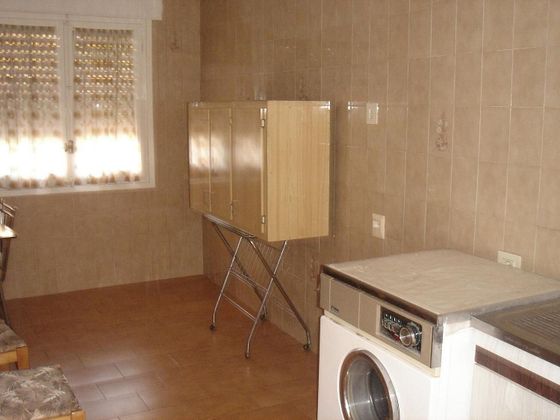 Foto 1 de Venta de piso en calle Toriles de 2 habitaciones y 78 m²